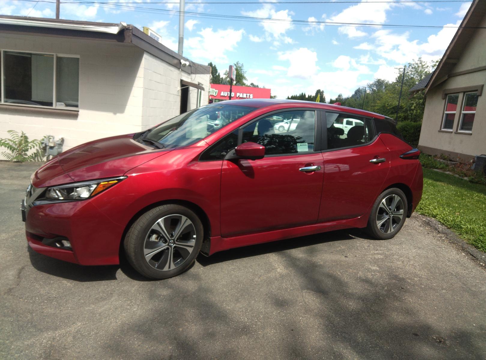 2021 /Black Nissan LEAF SV (1N4AZ1CV0MC) with an ELECTRIC engine, CVT transmission, located at 3605 W Overland Rd., Boise, ID, 83705, (208) 863-0063, 43.589729, -116.226181 - This 2021 Nissan Leaf is an electric vehicle that is in excellent condition with 17K miles on it. The exterior is a beautiful maroon, with black cloth interior. To seat up a test drive on this great electric car, call us at 208 863-0063 to set up a time. Or stop by to see it. - Photo #12